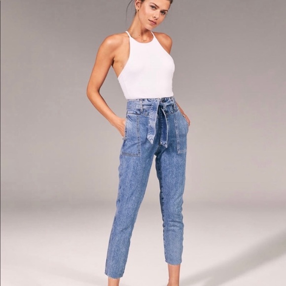 belted mom jeans